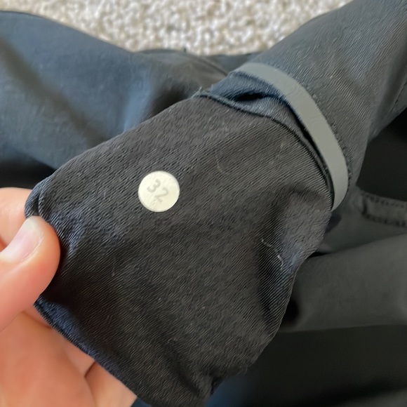 Lululemon rip stop shorts - Picture 8 of 8